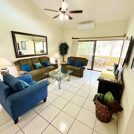 Walk Everywhere 2Br2Ba Valuecabocondo This Is It!